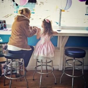 Meet your Posher, Kay